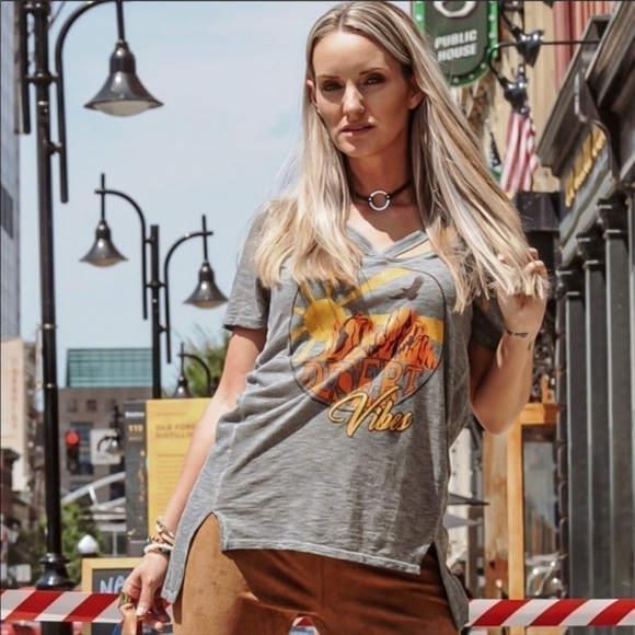 Sweet Claire Tops - Desert Vibes Graphic Tee